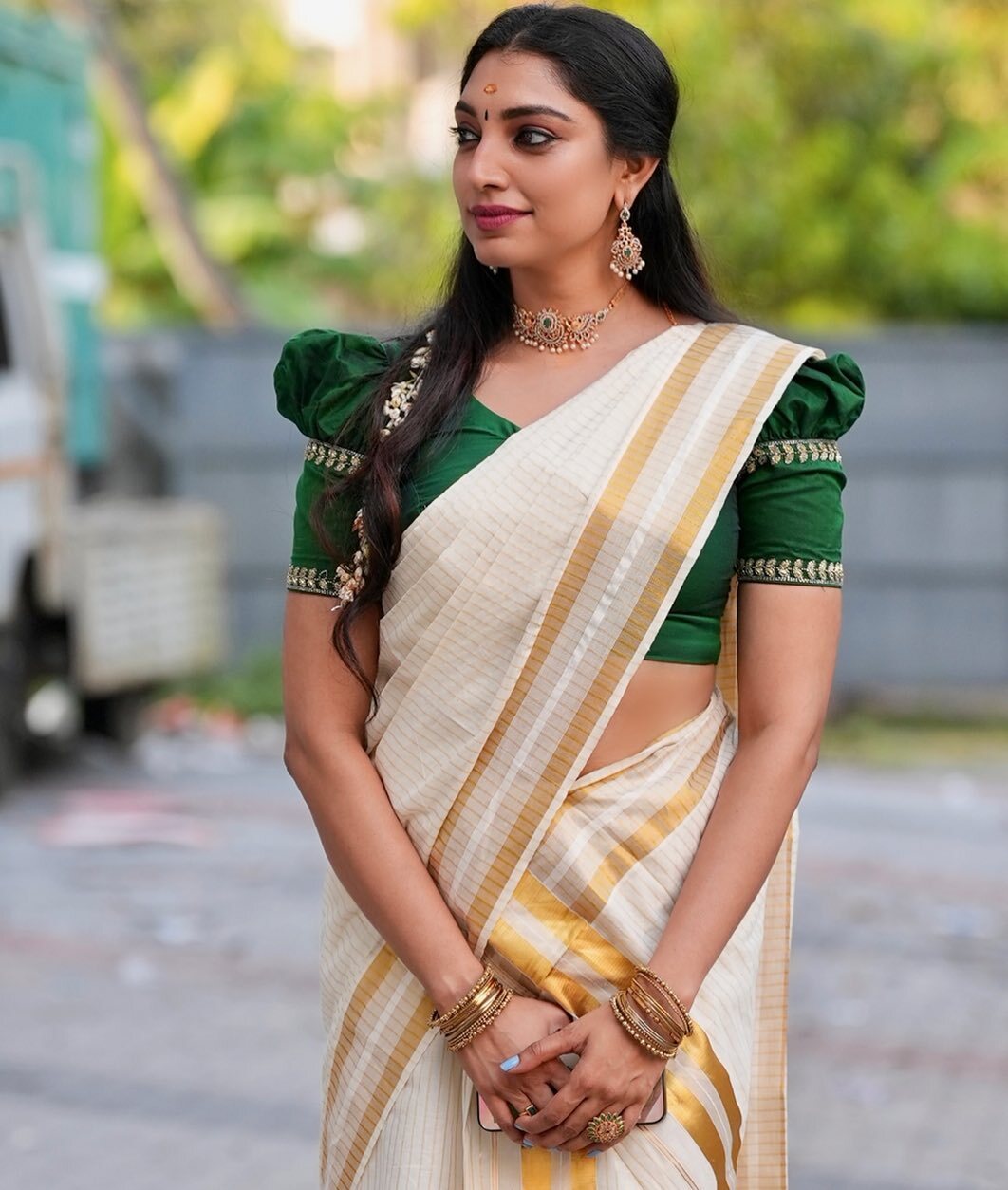 Rithu Manthra: ആഹാ... സൂപ്പർ! വീക്കെന്റിൽ പൊളി ലുക്കിൽ ഋതു മന്ത്ര; സോഷ്യൽ മീഡിയയിൽ പുത്തൻ ലുക്കിൽ അവതരിച്ച് ബിഗ് ബോസ് താരം