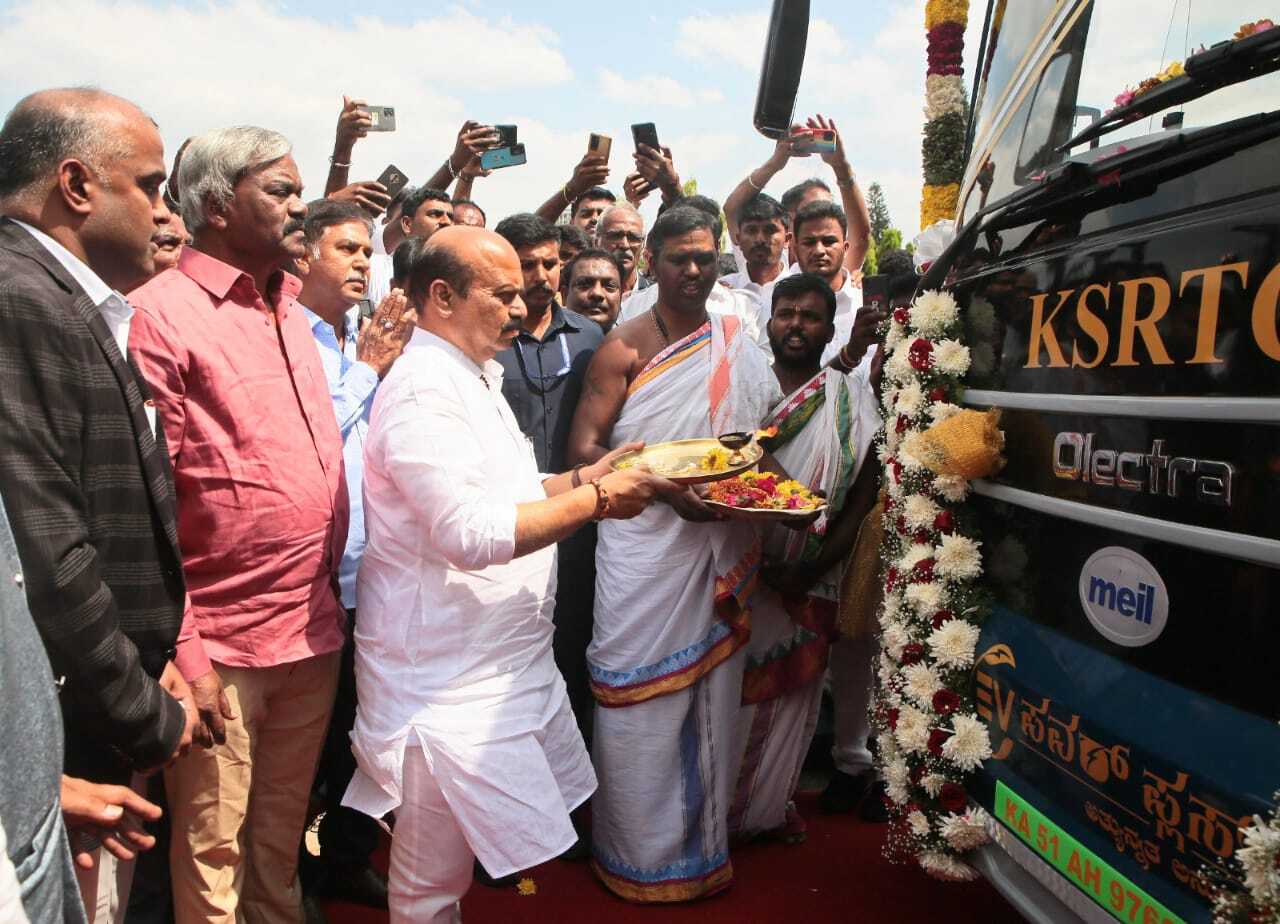KSRTC ಅಂತರ್ ನಗರ ಎಸಿ ಎಲೆಕ್ಟ್ರಿಕ್ ಇವಿ ಪವರ್ ಪ್ಲಸ್ ಬಸ್‌ಗಳ ಲೋಕಾರ್ಪಣೆ