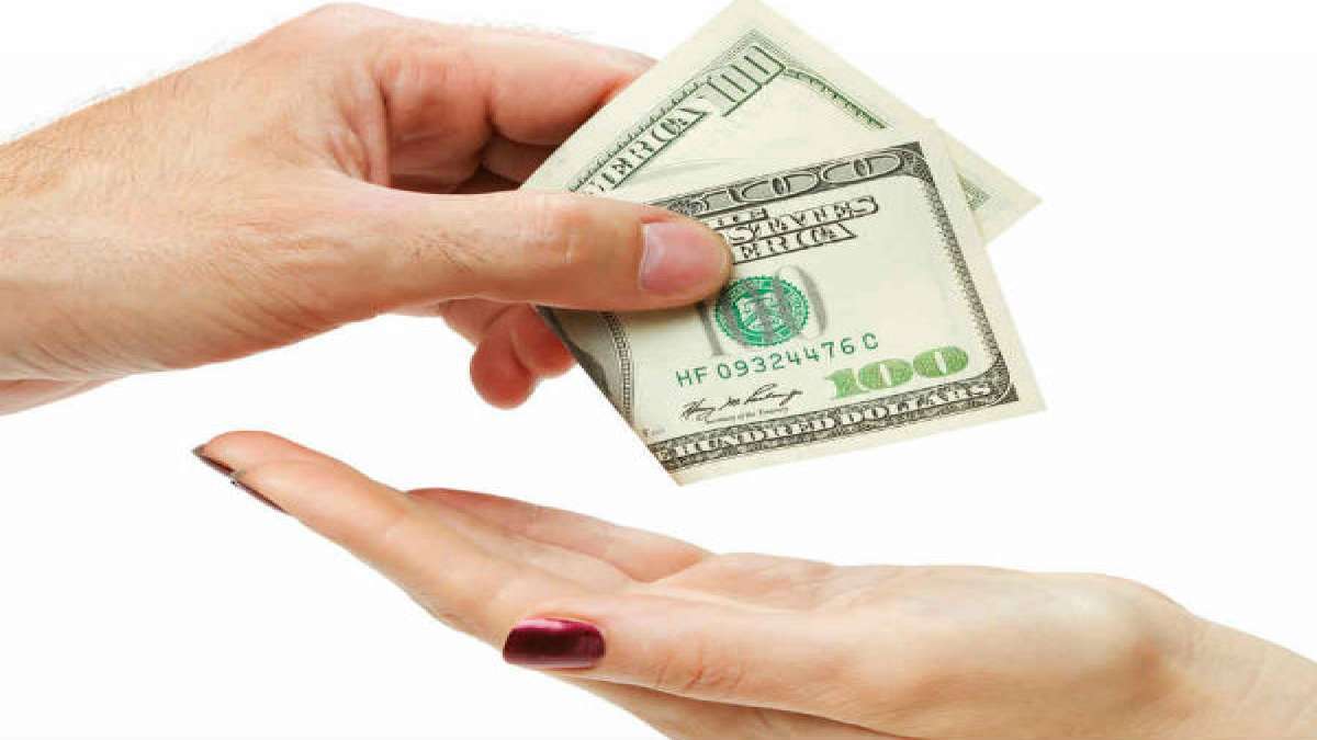 Money Tips: എങ്ങനെ പെട്ടെന്ന് സമ്പന്നനാകാം.. അതും നേരായ മാര്‍ഗത്തില്‍?