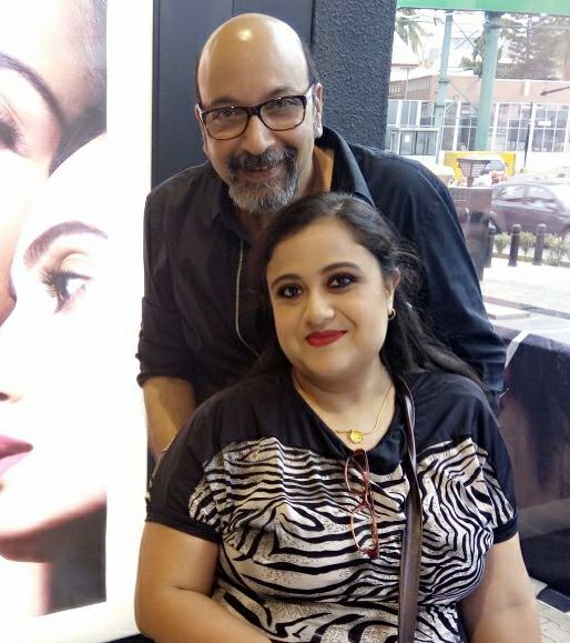 Nita Ambani's Makeup Artist: नीता अंबानी इस बड़े आर्टिस्ट से कराती हैं  मेकअप, चार्ज सुनकर उड़ जाएंगे होश 