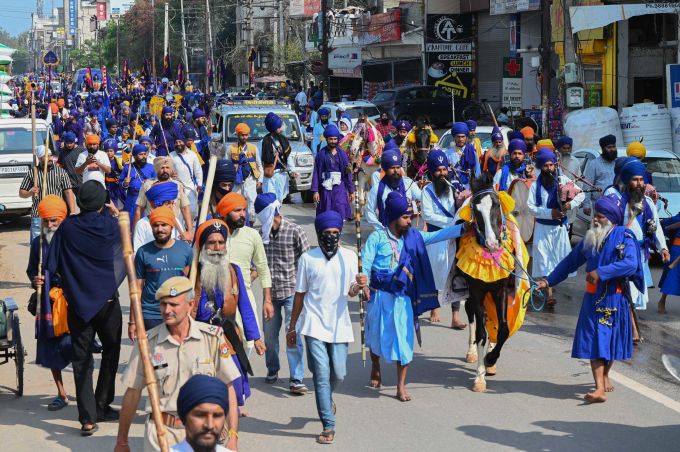 News in Photos (19 March 2023) | Photos of Top News Today - Oneindia Gallery