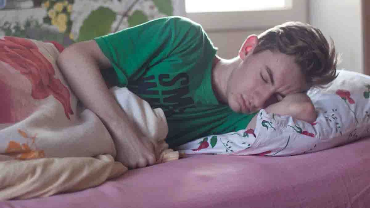 Sleep Tips: എല്ലാ ഉറക്കവും ഒരുപോലെയല്ല... നിങ്ങള്‍ ഉറങ്ങുന്നത് ഇങ്ങനെയാണോ..?