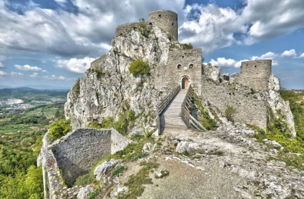 Travel: ഭൂമി ഇത്ര സുന്ദരിയോ; ഇതൊക്കെ ശരിക്കുള്ളതാണോ? ആരും കണ്ടിട്ടുണ്ടാവില്ല, ഉറപ്പായും സന്ദര്‍ശിക്കണം