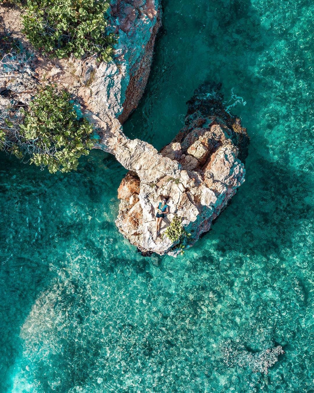 Travel: ഭൂമി ഇത്ര സുന്ദരിയോ; ഇതൊക്കെ ശരിക്കുള്ളതാണോ? ആരും കണ്ടിട്ടുണ്ടാവില്ല, ഉറപ്പായും സന്ദര്‍ശിക്കണം