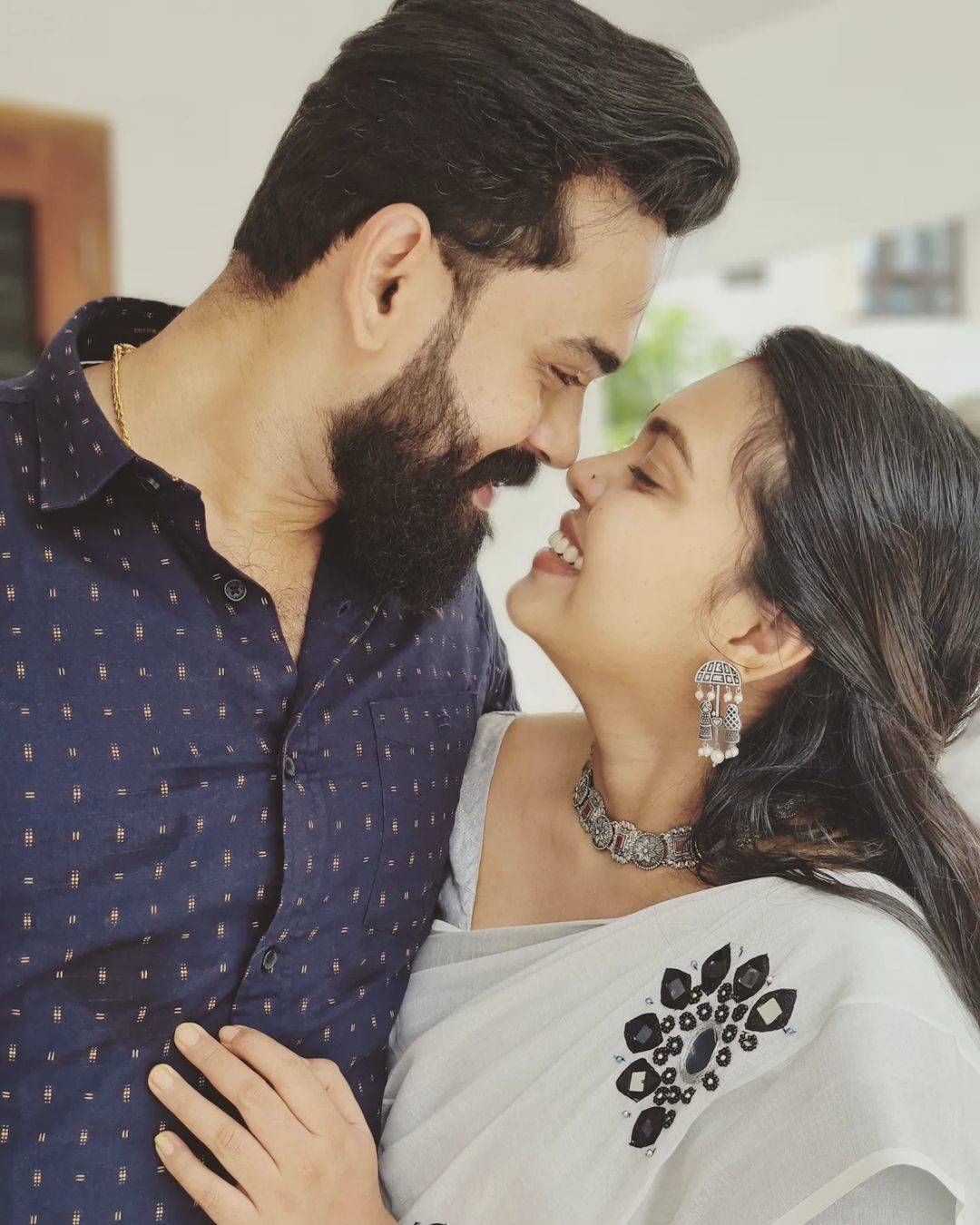 Mridula Vijay: കണ്ണെടുക്കാൻ കഴിയുന്നില്ല... ലഹങ്കയിൽ കലക്കൻ ലുക്കിൽ മൃദുല വിജയ്, ആരാധകരുടെ മനം മയക്കി താരം