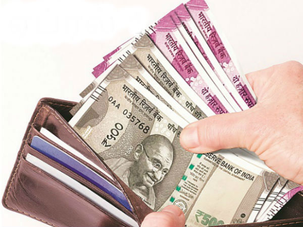 Vastu Tips For Money: കൈയിലെ പണം അകാരണമായി ചെലവാകുന്നോ..? വാസ്തുവിലുണ്ട് പരിഹാരം