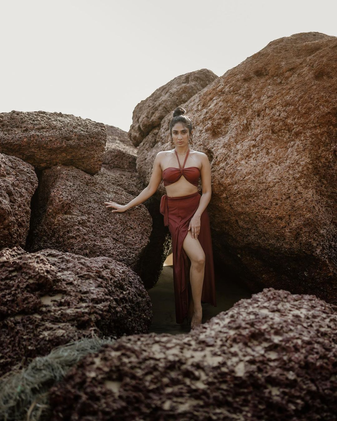 Deepti Sati: ഈദ് ഗ്ലാമറസാക്കി ദീപ്തി സതി... സോഷ്യൽ മീഡിയയിൽ തരംഗമായി മോളിവുഡ് സുന്ദരിയുടെ കലക്കൻ ചിത്രങ്ങൾ