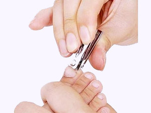 Astro Tips for Nail Cutting:  ഈ ദിവസം നഖം വെട്ടല്ലേ... മുടിഞ്ഞ് പോകും..!!