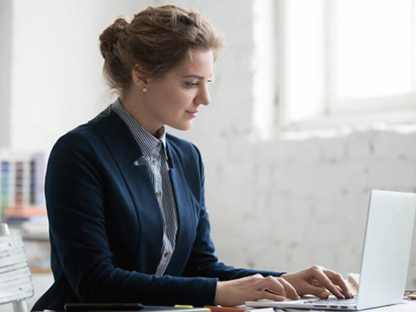 Job Vastu: എത്ര അലഞ്ഞിട്ടും ജോലിയൊന്നും ശരിയാവുന്നില്ലേ: വാസ്തുവില്‍ പറയുന്ന ഈ പരിഹാരങ്ങള്‍ ശ്രദ്ധിക്കൂ