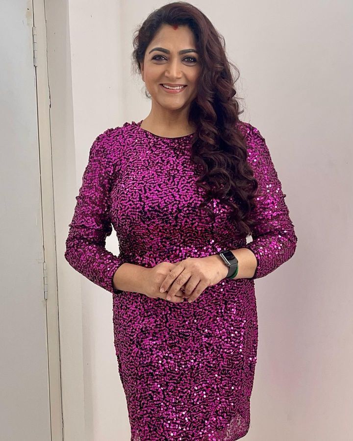 PHOTOS : என்னோட சீன் வெறும் 18 நிமிடம் தான்.. மனம் திறந்த வாரிசு பட நடிகை.. 