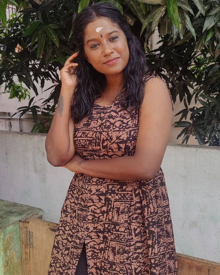 PHOTOS : சுந்தரி சீரியல் நடிகையா இவங்க? ஏங்கவைக்கும் அழகில் கேப்ரியல்லா செல்லஸ்.. 