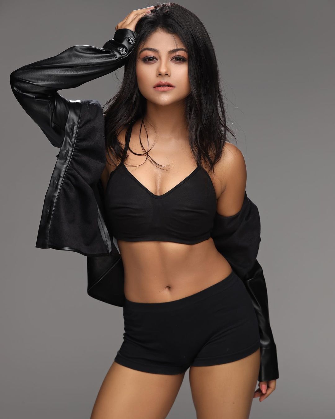 photos : பிகினியில் ரசிகர்களை உறைய வைத்த பல்லவி.. கிறங்கடிக்கும் லேட்டஸ்ட் க்ளிக்ஸ் இதோ!