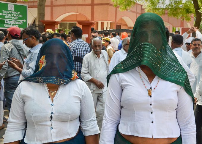 News in Photos (17 April 2023) | Photos of Top News Today - Oneindia Gallery