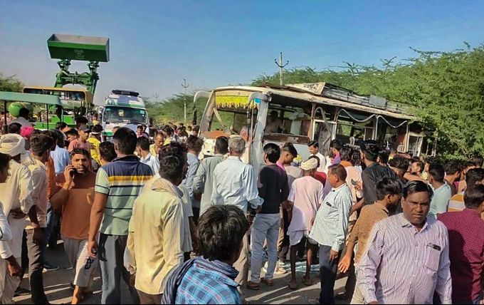 News in Photos (17 April 2023) | Photos of Top News Today - Oneindia Gallery