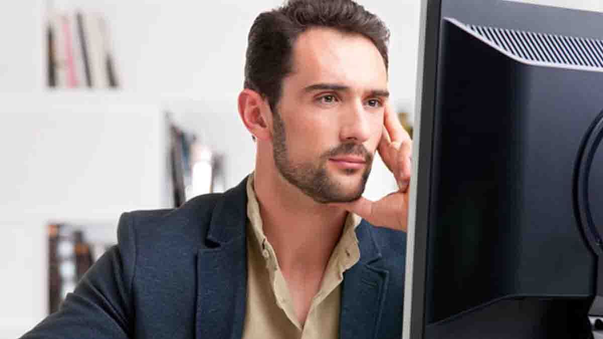 Screen Time: കംപ്യൂട്ടറിന് മുന്നില്‍ കുത്തിയിരുന്നാണോ നിങ്ങളുടെ ജോലി? ഇതാ ചില പൊടിക്കൈകള്‍