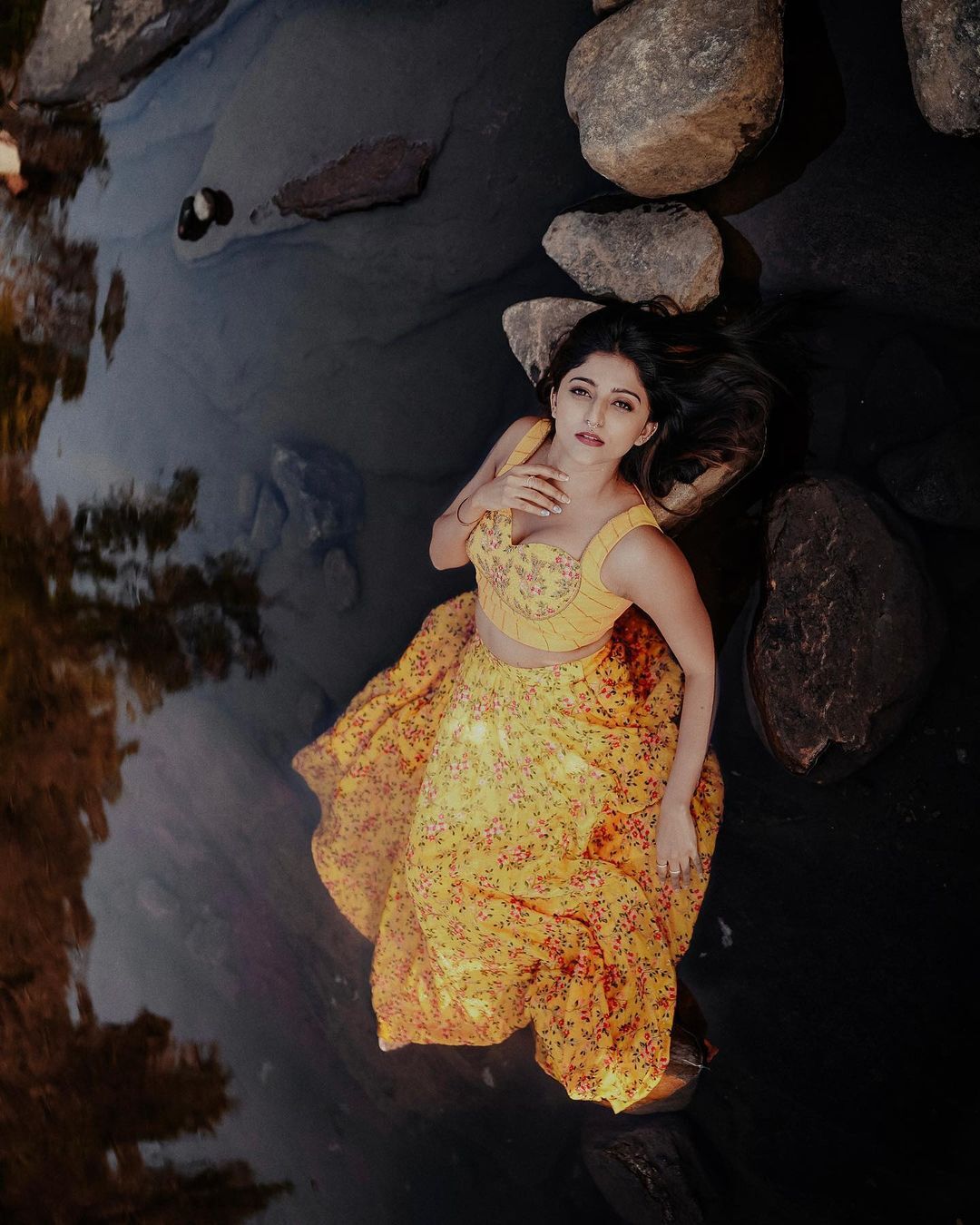 Ashika Asokan: എന്റമ്മോ... പൊളി! ഹോട്ട് ലുക്കിൽ അഷിക അശോകൻ; സോഷ്യൽ മീഡിയയിൽ തരംഗമായി നടിയുടെ ഫോട്ടോഷൂട്ട്