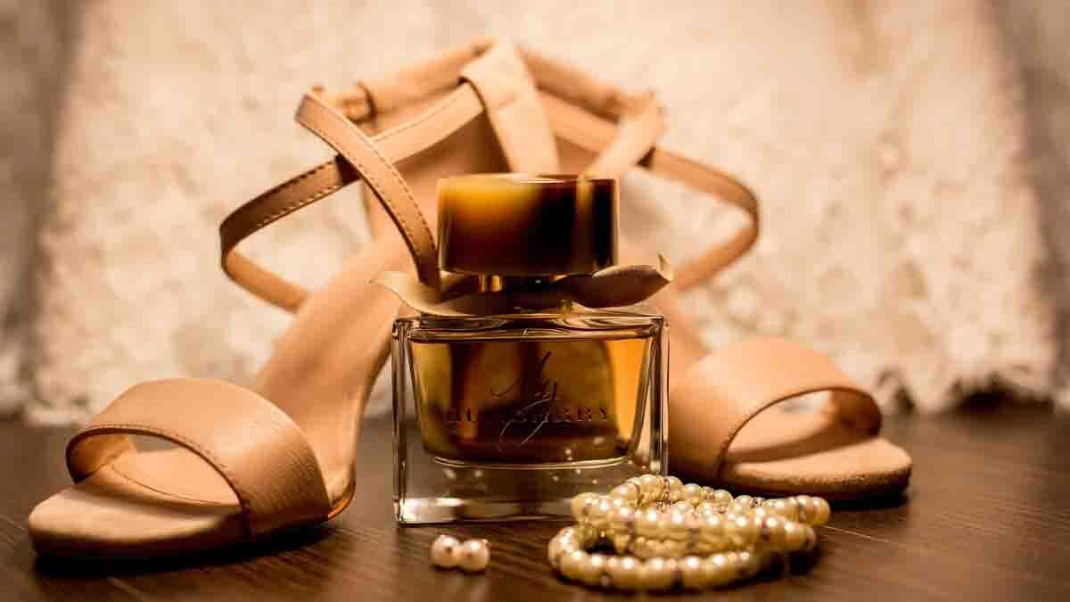 Tips for High Heels Walking: ഹീല്‍സിട്ട് നടക്കാനാകുന്നില്ലേ...? ഇതാ ചില പൊടിക്കൈകള്‍