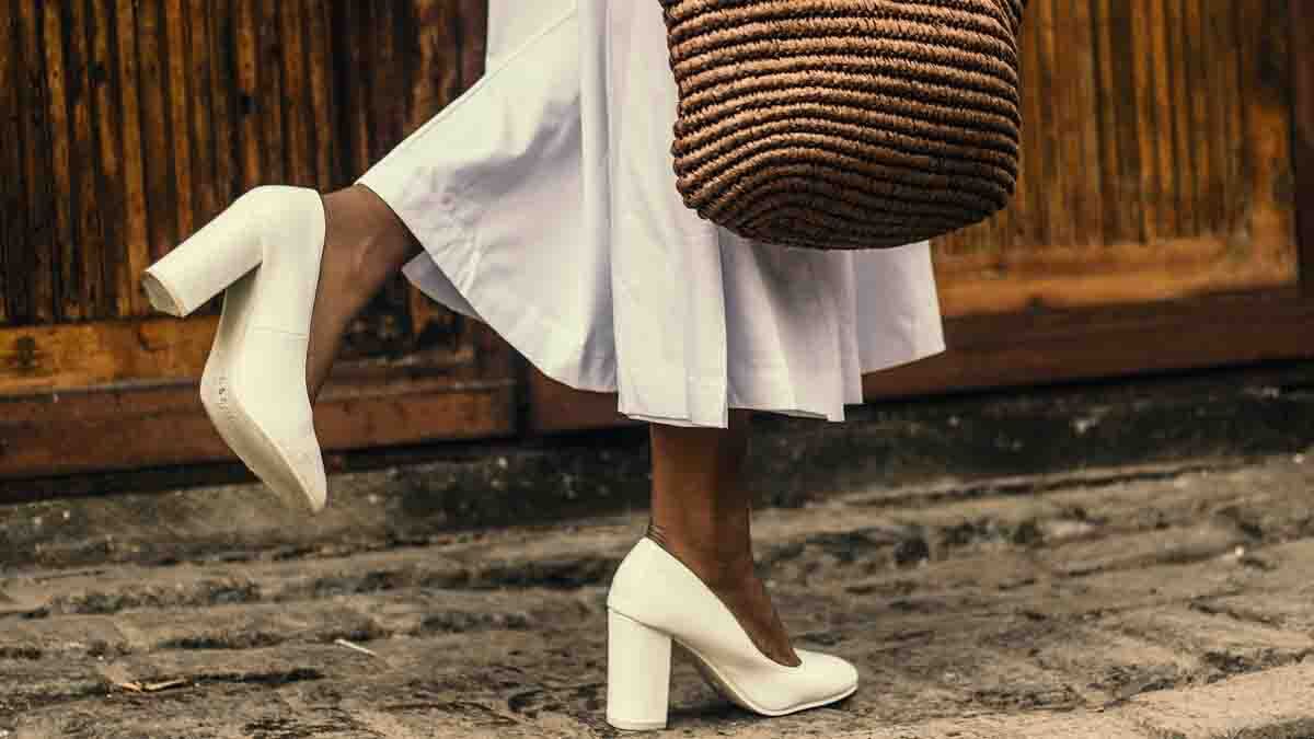 Tips for High Heels Walking: ഹീല്‍സിട്ട് നടക്കാനാകുന്നില്ലേ...? ഇതാ ചില പൊടിക്കൈകള്‍