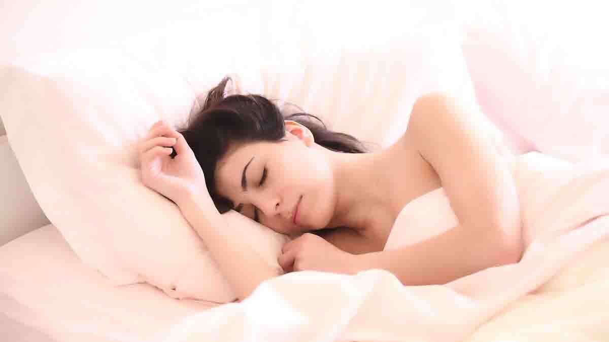 Tips for Sleep: ഉറക്കമുണരുമ്പോള്‍ കട്ടിലില്‍ നിന്ന് എഴുന്നേല്‍ക്കാന്‍ കഴിയുന്നില്ലേ..!! കാരണം ഇതാകാം