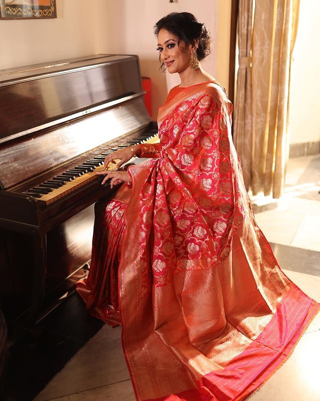 बेहद खूबसूरत हैं 'नई दुल्हनिया' रुपाली बरुआ, जिनसे 60 साल की उम्र में आशीष विद्यार्थी ने की है दूसरी शादी