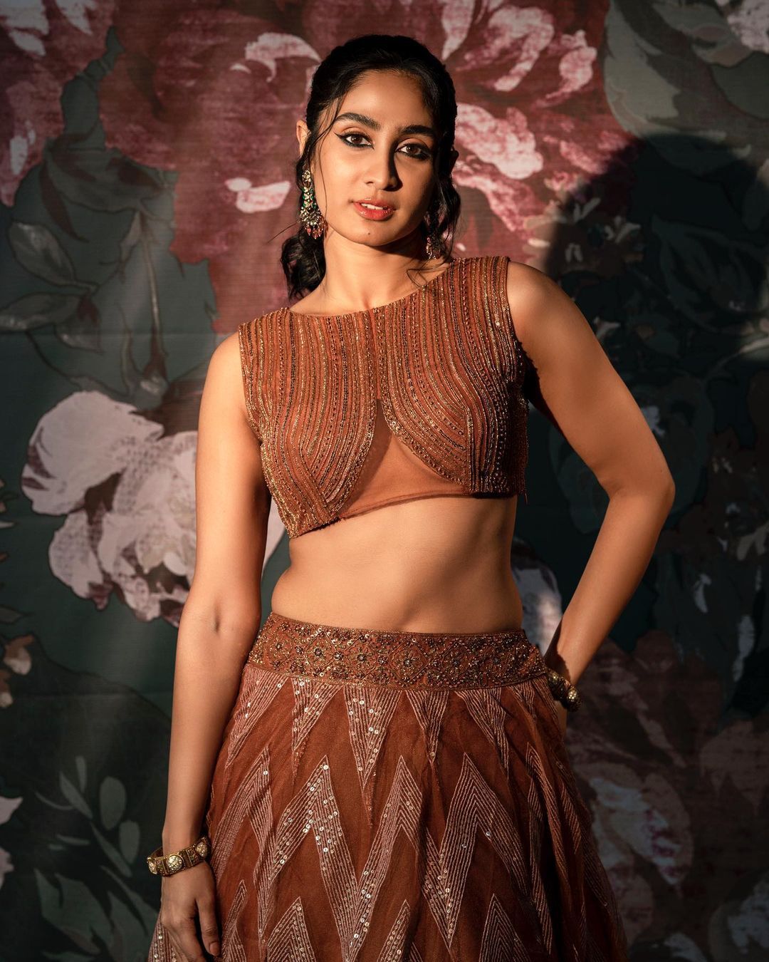 Deepti Sati: സൂപ്പർ ലുക്കിൽ ആരാധകരെ ഞെട്ടിച്ച് ദീപ്തി സതി... സോഷ്യൽ മീഡിയയിൽ തരംഗമായി പുത്തൻ ഫോട്ടോഷൂട്ട്