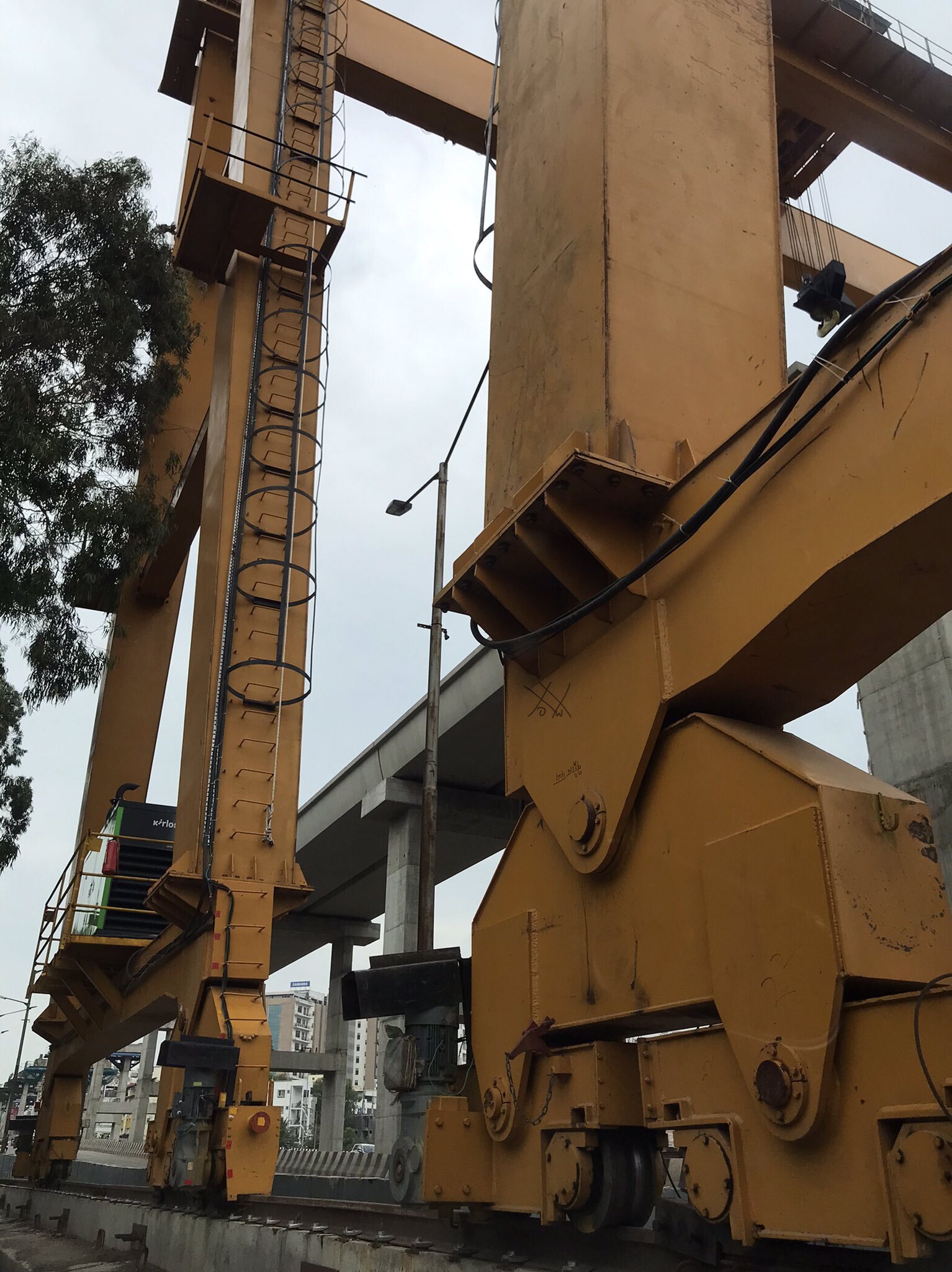  Namma Metro: ಬೆಂಗಳೂರು ಮೆಟ್ರೋದ ನೀಲಿ ಮಾರ್ಗದಲ್ಲಿ ನಡೆಯುತ್ತಿರುವುದೇನು ತಿಳಿಯಿರಿ