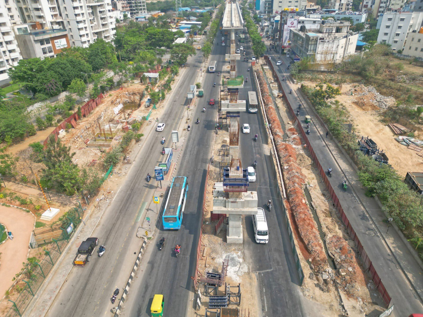  Namma Metro: ಬೆಂಗಳೂರು ಮೆಟ್ರೋದ ನೀಲಿ ಮಾರ್ಗದಲ್ಲಿ ನಡೆಯುತ್ತಿರುವುದೇನು ತಿಳಿಯಿರಿ