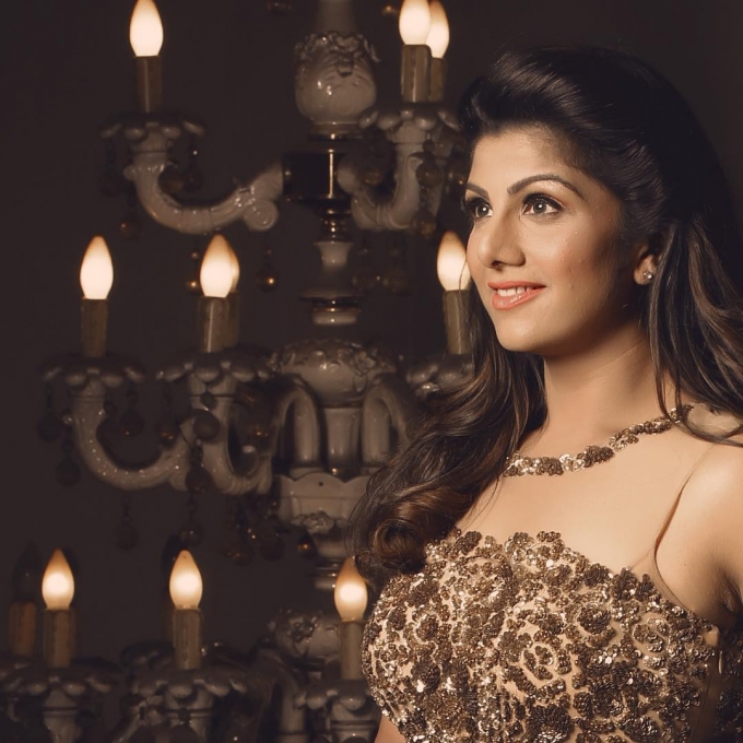 PHOTOS : யார் இது? ரம்பாவுக்கு இவ்வளவு பெரிய பொண்ணா.. இணையத்தை கலக்கும் புகைப்படங்கள்.. 