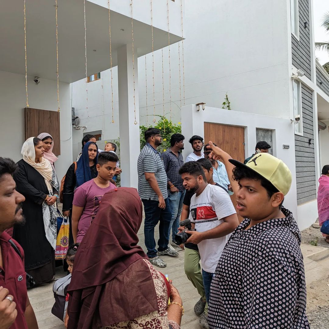 photos : பிரபல யூடுபர் இர்பான் திருமணம் முடிந்தது.. காதல் மனைவியின் புகைப்படத்தை வெளியிட்டு பதிவு.. குவியும் வாழ்த்துக்கள்..