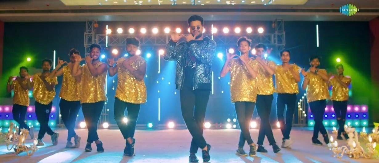 Photos:'बांसुरिया' गाने की धुन पर नचाने के लिए सुपरस्टार रितेश पांडेय तैयार, देखिए शानदार तस्वीरें