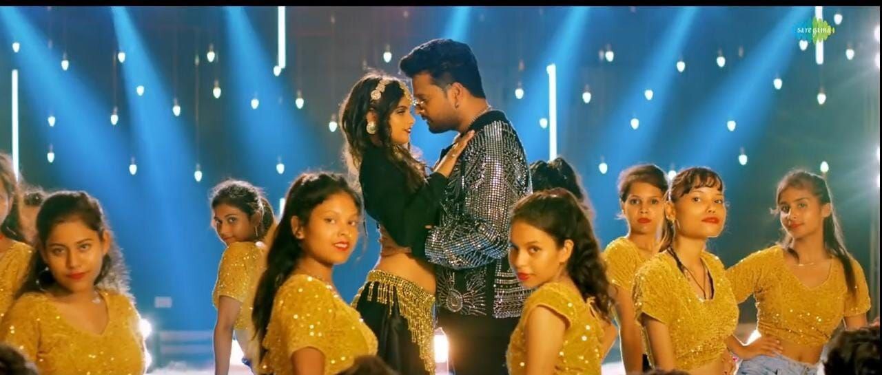 Photos:'बांसुरिया' गाने की धुन पर नचाने के लिए सुपरस्टार रितेश पांडेय तैयार, देखिए शानदार तस्वीरें