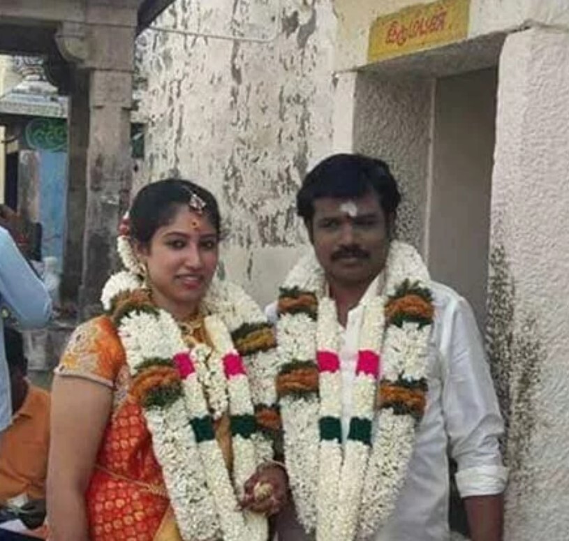 PHOTOS : ஸ்டாண்ட் அப் காமெடியின் சாம்பியன்.. மதுரை முத்துவின் மனைவி, குழந்தைகளை பாத்துருக்கீங்களா! 