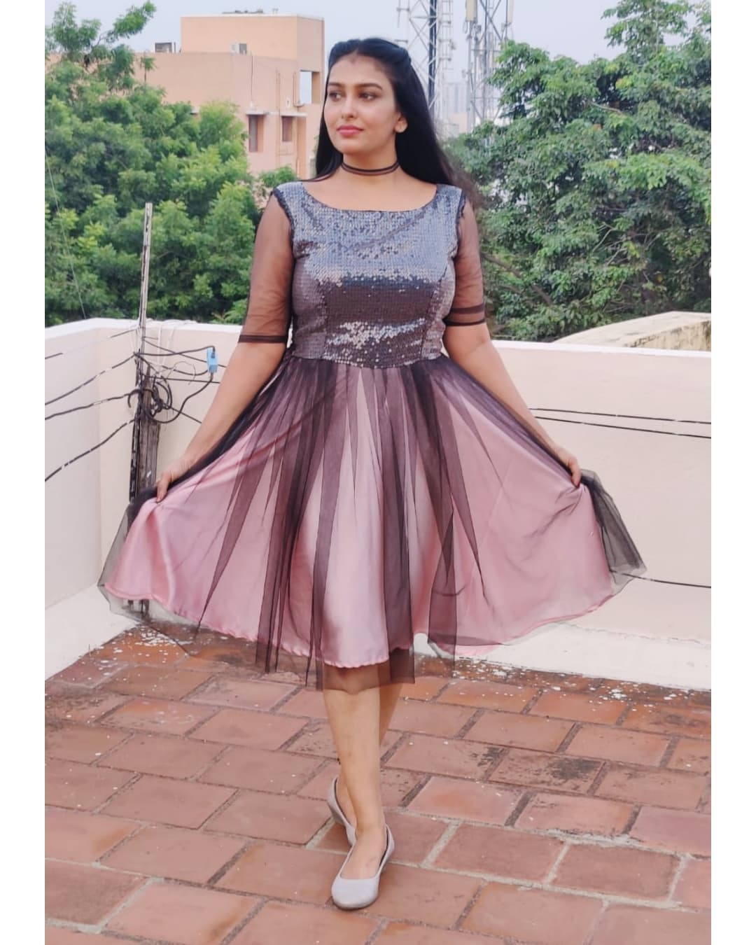 photos : மாடர்ன் உடையில் கலக்கும் பிரபல சீரியல் வில்லி.. உற்று பார்க்கும் ரசிகர்கள்.. லேட்டஸ்ட் பிக்ஸ்..