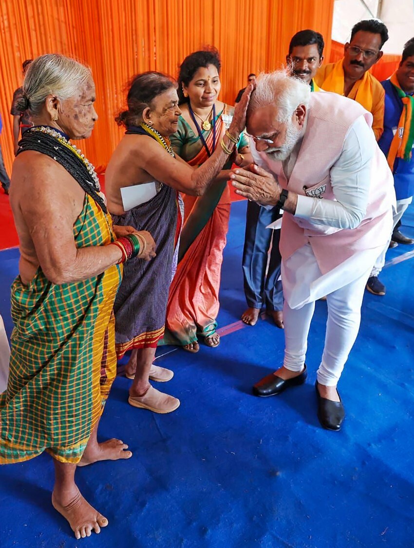 PM Narendra Modi meets Padma Shri Tulsi Gowda during his visit to Karnataka ahead of the State Assembly elections 2023
