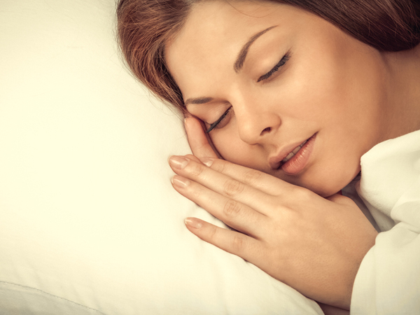 vastu tips: ഉറക്കം ഉണർന്നാല്‍ ഉടന്‍ കണ്ണാടിയില്‍ നോക്കിയാല്‍ ദോഷം: രാവിലെ ഒരിക്കലും ചെയ്യാന്‍ പാടില്ലാത്ത കാര്യങ്ങള്‍