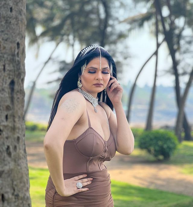 XXX Star आभा पॉल पर सवार है हॉटनेस की खुमारी, ट्रांसपेरेंट ड्रेस में  शेयर कर दी अबतक की सबसे बोल्ड तस्वीर