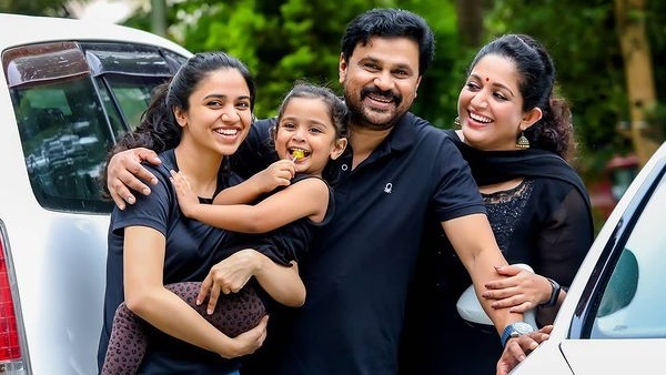 'മാമാട്ടി വളർന്ന് വലിയ ആളായല്ലോ': ദിലിപീനും കാവ്യക്കുമൊപ്പം മഹാലക്ഷ്മി, ചിത്രങ്ങള്‍ വൈറല്‍