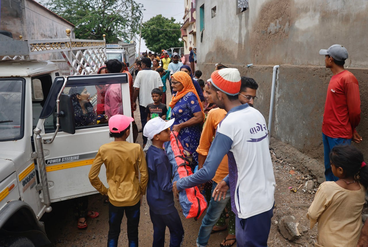 Cyclone Biparjoy Photo: ફોટામાં જુઓ વાવાઝોડા બિપરજોયનુ રૌદ્ર સ્વરુપ