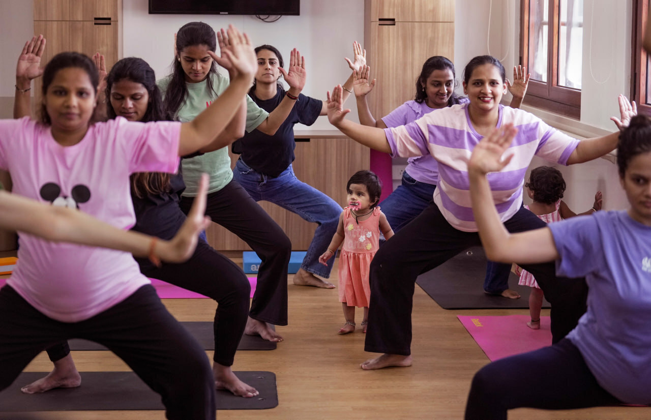 International Yoga Day: આંતરરાષ્ટ્રીય યોગ દિવસ પર નાના ભૂલકાઓ, જવાનોથી લઈને મુખ્યમંત્રી સુધી સૌએ કર્યા આસનો, જુઓ Photo