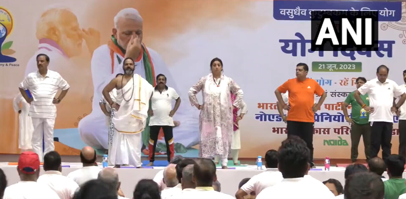 International Yoga Day: આંતરરાષ્ટ્રીય યોગ દિવસ પર નાના ભૂલકાઓ, જવાનોથી લઈને મુખ્યમંત્રી સુધી સૌએ કર્યા આસનો, જુઓ Photo