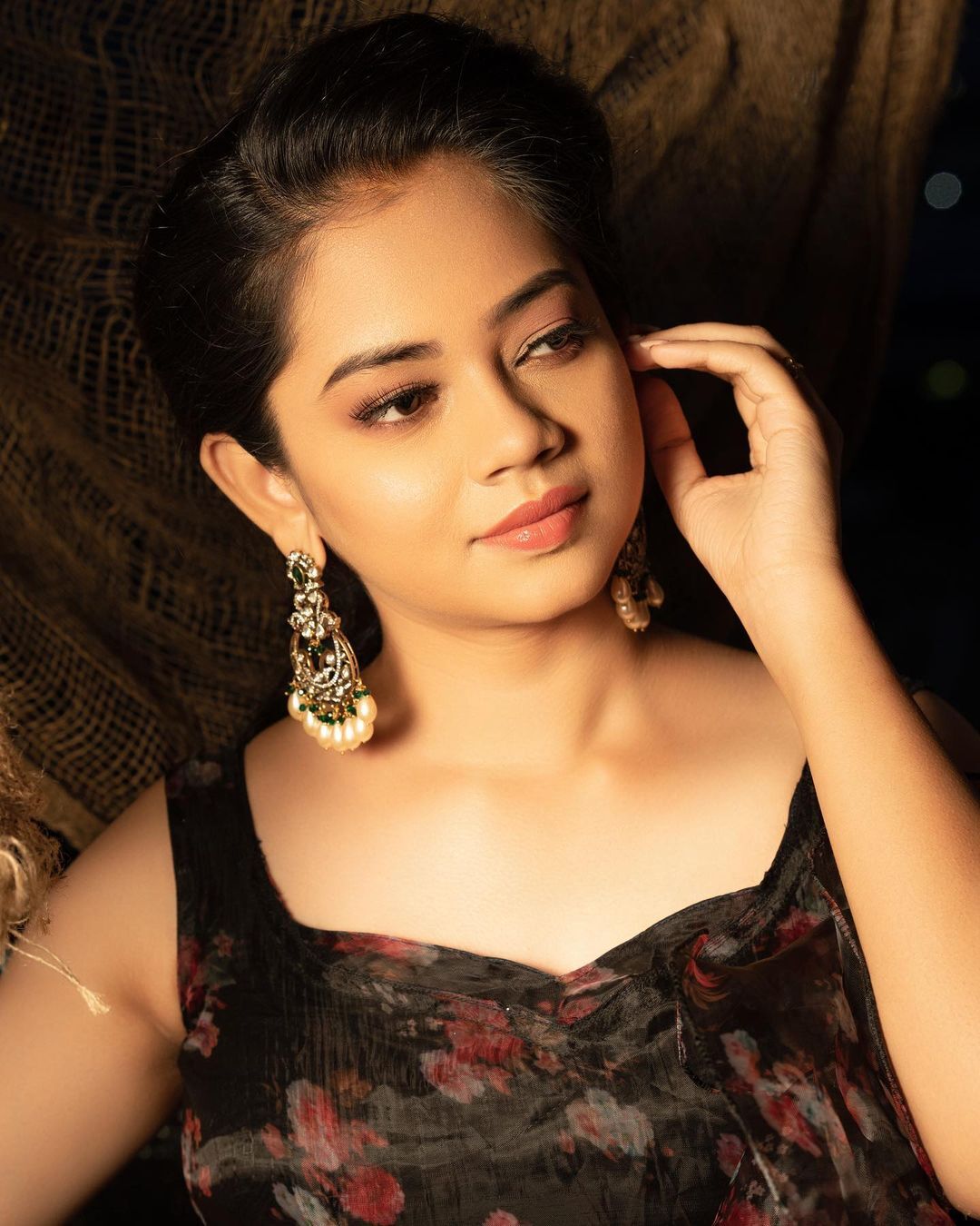 photos : பழையதை மறக்காத பிக்பாஸ் பிரபலம்.. வீட்டுக்கு என்ன கொண்டு வந்துருக்காங்க பாருங்க..