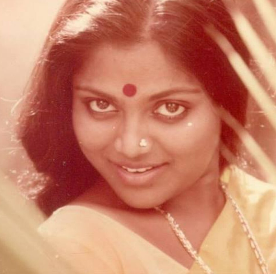 PHOTOS : நடிகை சரிதாவை நியாபகம் இருக்கா? இவரின் கணவர், மகன்களை பாத்துருக்கீங்களா!  