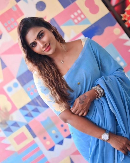 photos : கணவர் பிறந்த நாளுக்கு வெளியூர் பறந்த சீரியல் பிரபலம்.. எங்க போயிருக்காங்க தெரியுமா?.. 