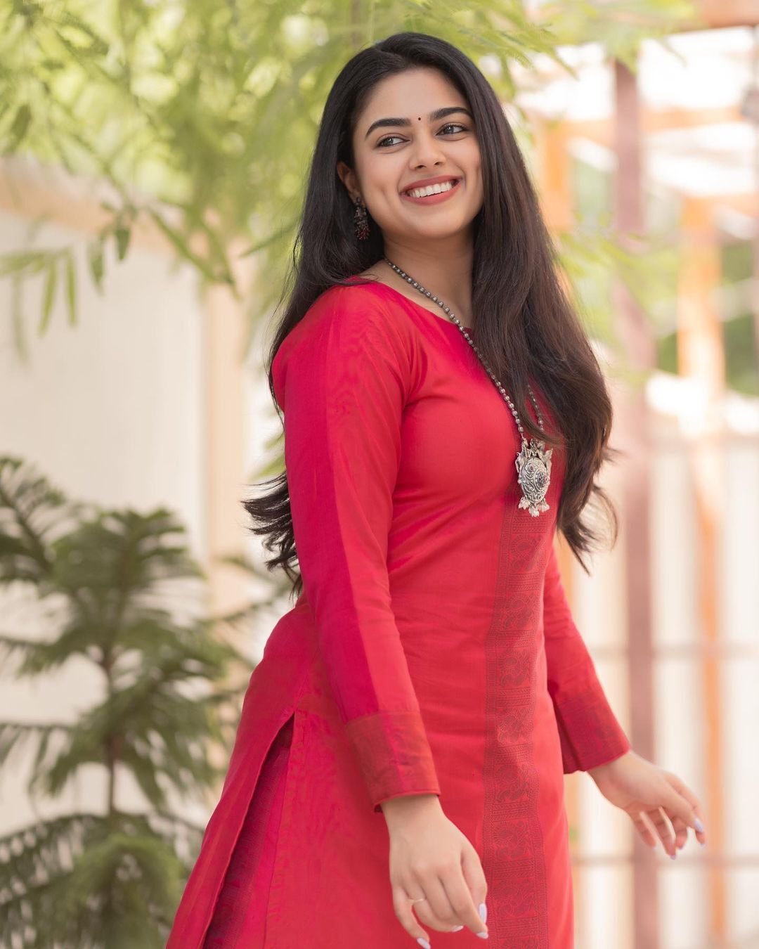 photos: நீங்க மட்டும் இல்லங்க உங்க மனசு கூட க்யூட்ங்க.. சிம்பு பட நடிகையின் செயலால் புகழும் ரசிகர்கள்..