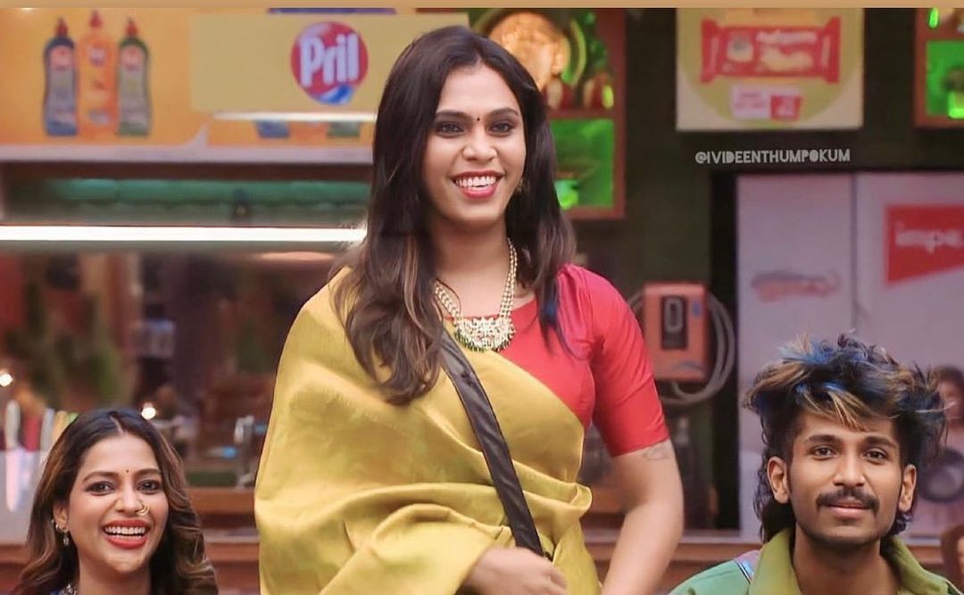 'ഉമ്മാടെ രണ്ടു മക്കള്‍...', ശോഭ വിശ്വനാഥ് നാദിറയുടെ വീട്ടിലെത്തി, ചിത്രങ്ങള്‍ കാണാം...