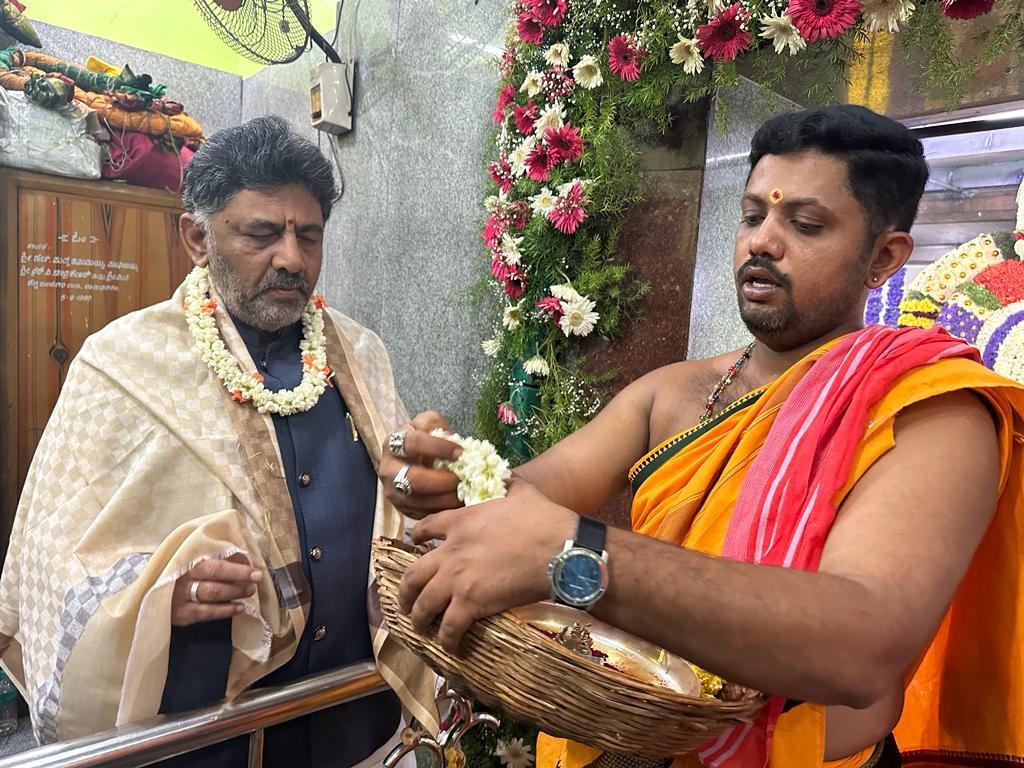 Shivakumar Rajkumar ಶಿವರಾಜ್ ಕುಮಾರ್, ಡಾಲಿ ಧನಂಜಯ್ ಜೊತೆ ಕಾಣಿಸಿಕೊಂಡ ಡಿಕೆ ಶಿವಕುಮಾರ್ | DK ...