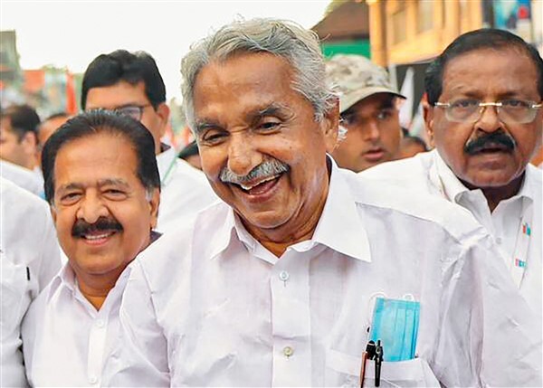 File Photos Of Former CM  Oommen Chandy;  Passed away at the age of 79