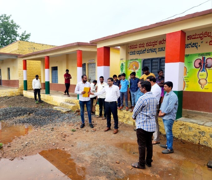 ಮಕ್ಕಳ ಜೊತೆ ಬಿಸಿಯೂಟ ಸವಿದ ಕಲಬುರಗಿ ಜಿಲ್ಲಾ ಪಂಚಾಯಿತಿ ಸಿಇಒ