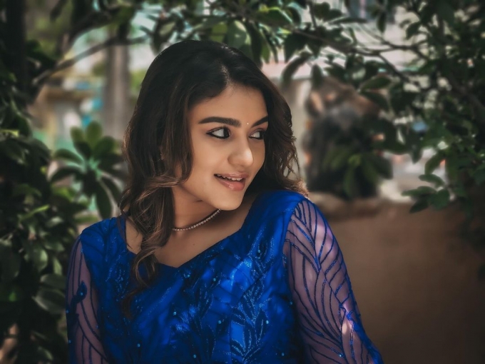 photos: மீண்டும் மணக்கோலத்தில் ஷபானா.. சுத்தி போடுங்க.. கமெண்டுகளை நிரப்பும் ரசிகர்கள்..