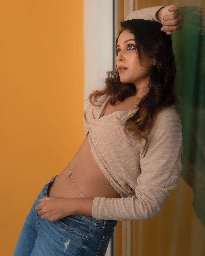 Photos: பிங்க் அவுட் ஃபிட்டில் சாந்தினி தமிழரசன்.. லேட்டஸ்ட் போட்டோஸ் இதோ.. 